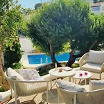 Casa De La Julu * دينايا